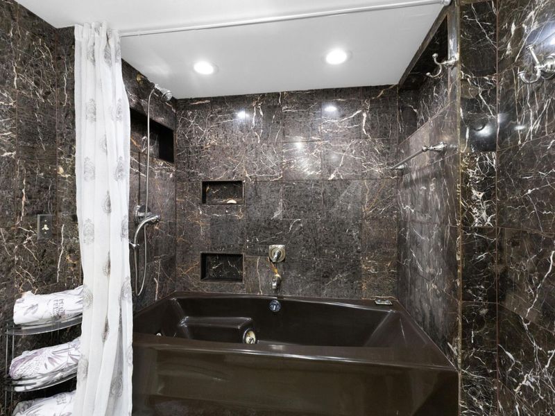 2093 Brookhurst Avenue , Unit B, Columbus, OH 43229 Photo 29