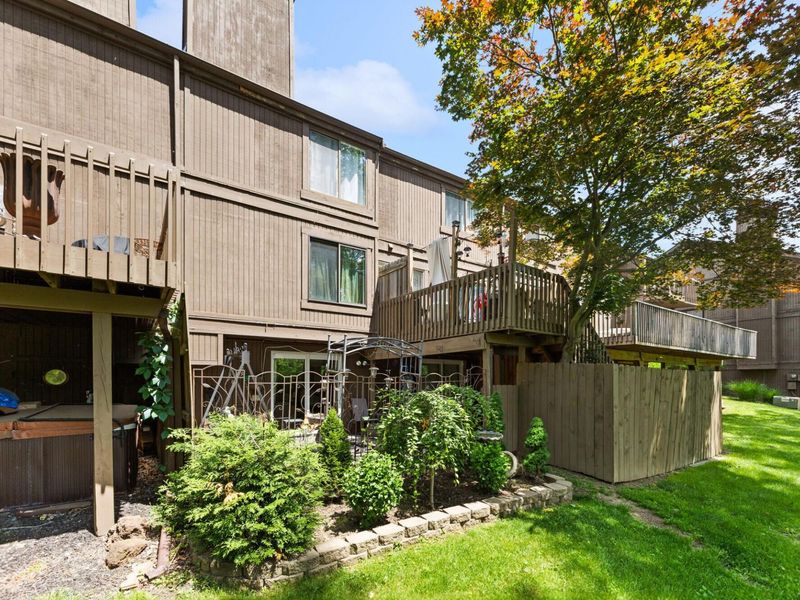 2093 Brookhurst Avenue , Unit B, Columbus, OH 43229 Photo 41