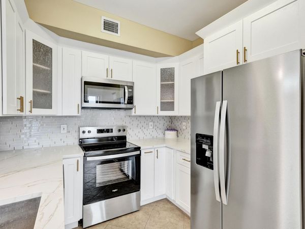651 Okeechobee, Unit 1010, West Palm Beach, FL 33401