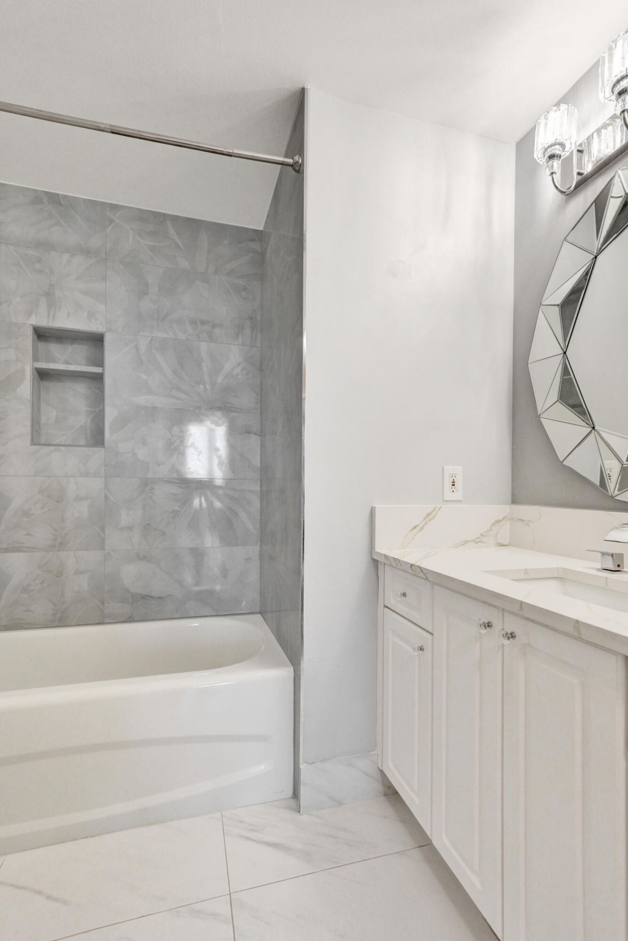 651 Okeechobee, Unit 1010, West Palm Beach, FL 33401 Photo