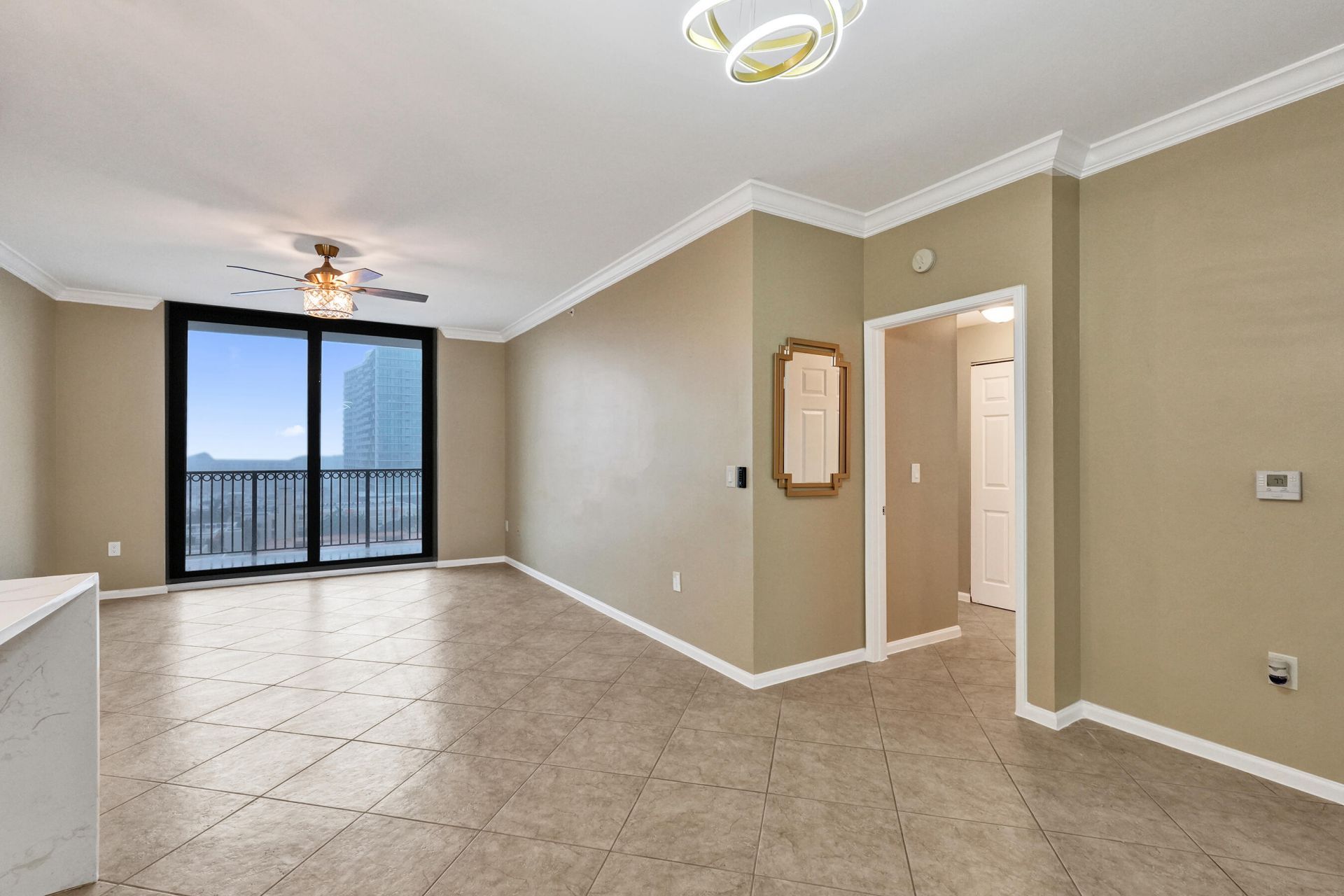 651 Okeechobee, Unit 1010, West Palm Beach, FL 33401 Photo
