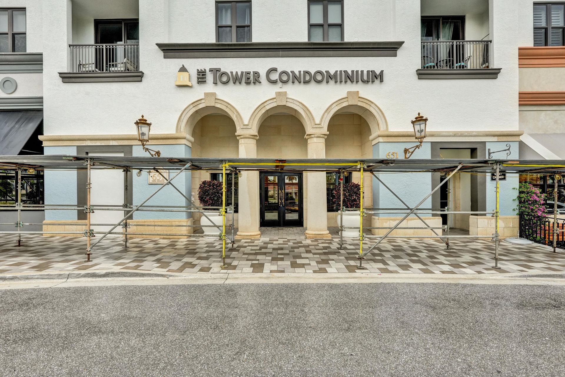 651 Okeechobee, Unit 1010, West Palm Beach, FL 33401 Photo