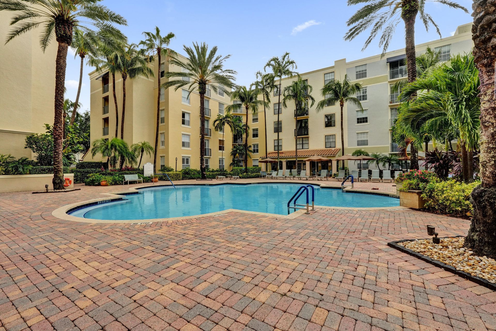 651 Okeechobee, Unit 1010, West Palm Beach, FL 33401 Photo