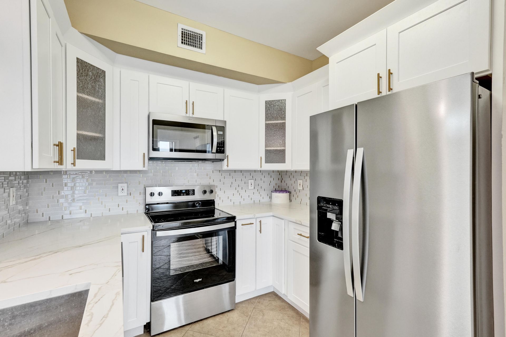 651 Okeechobee, Unit 1010, West Palm Beach, FL 33401 Photo