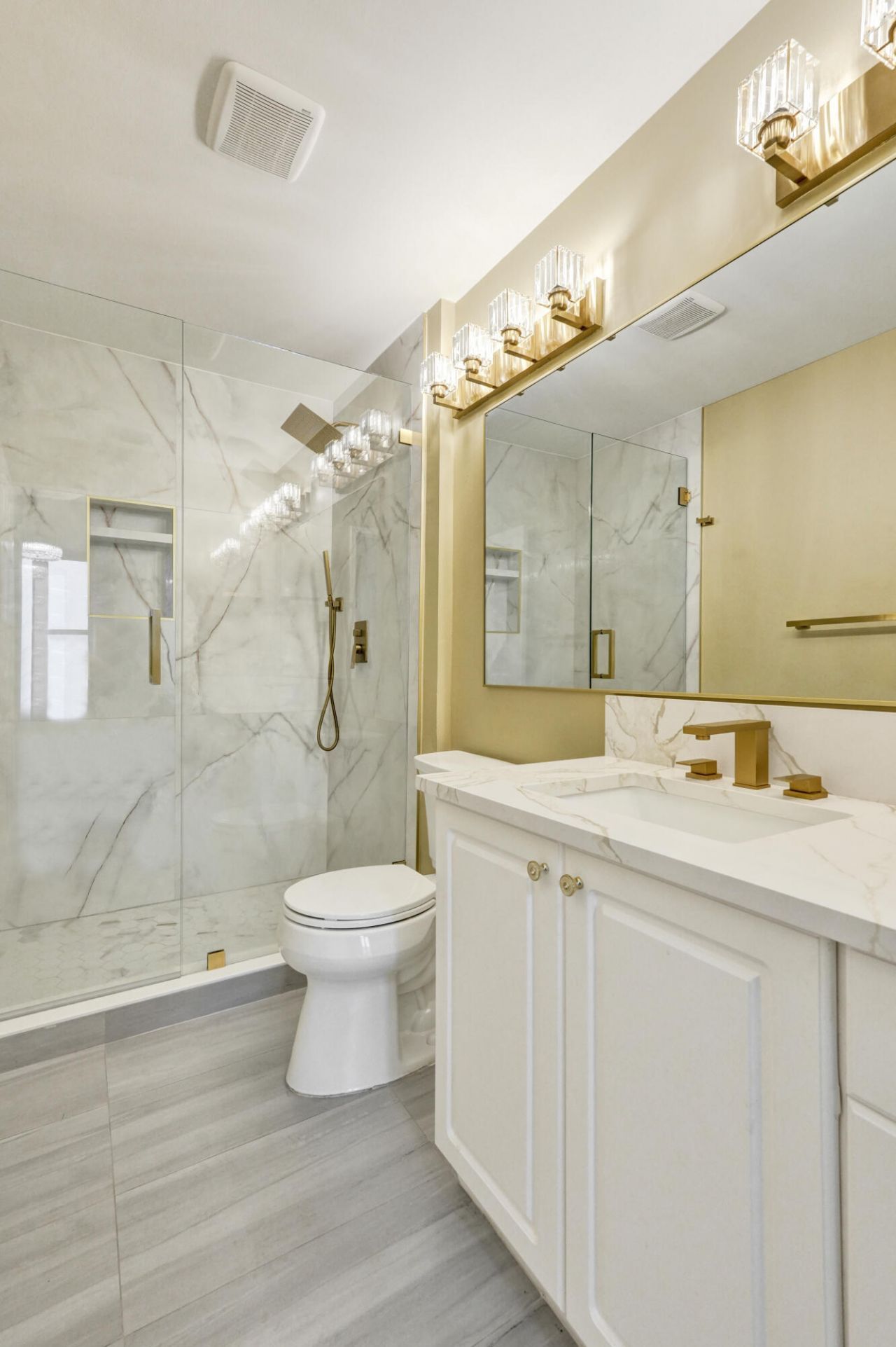 651 Okeechobee, Unit 1010, West Palm Beach, FL 33401 Photo