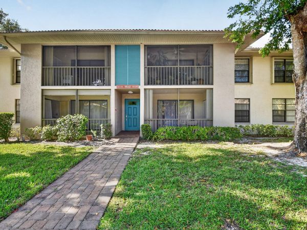 9810 Pineapple Tree Drive, Boynton Beach, FL 33436