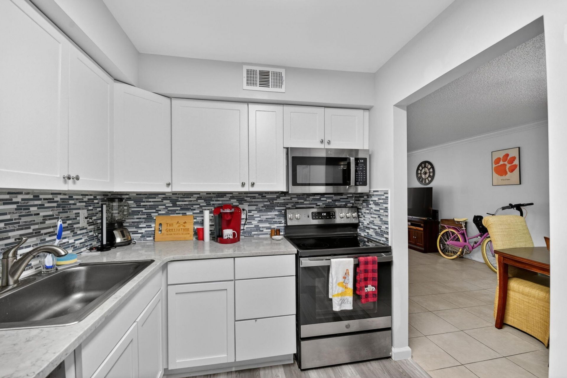 9810 Pineapple Tree, Drive, Unit 103, Boynton Beach, FL 33436 Photo