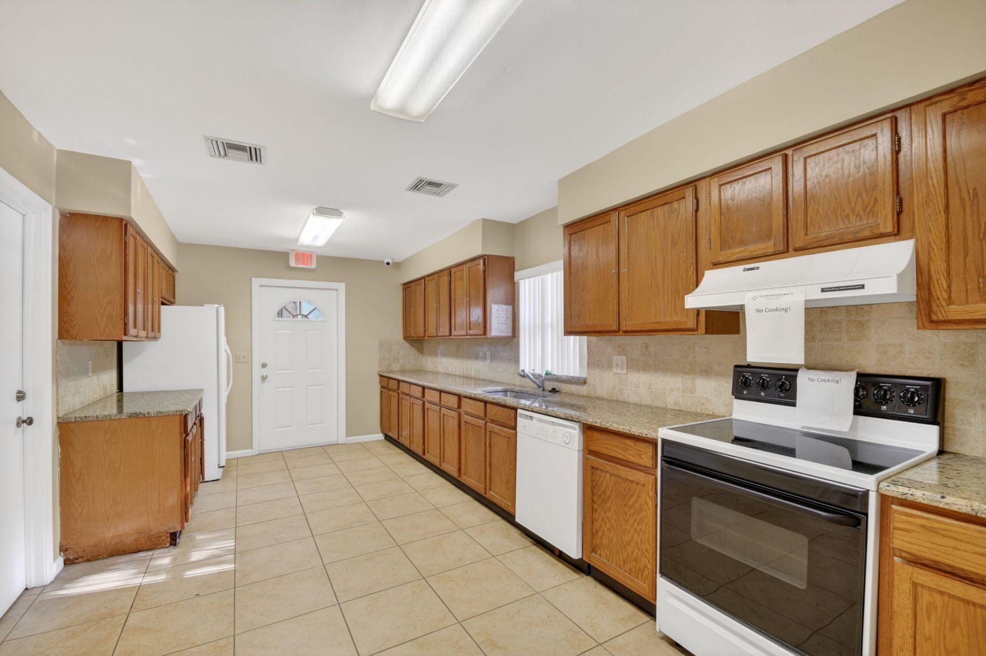 9810 Pineapple Tree, Drive, Unit 103, Boynton Beach, FL 33436 Photo