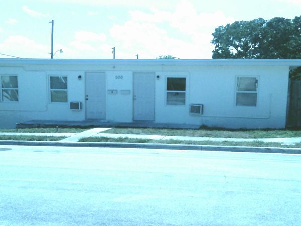 900 W 9th Street, Riviera Beach, FL 33404
