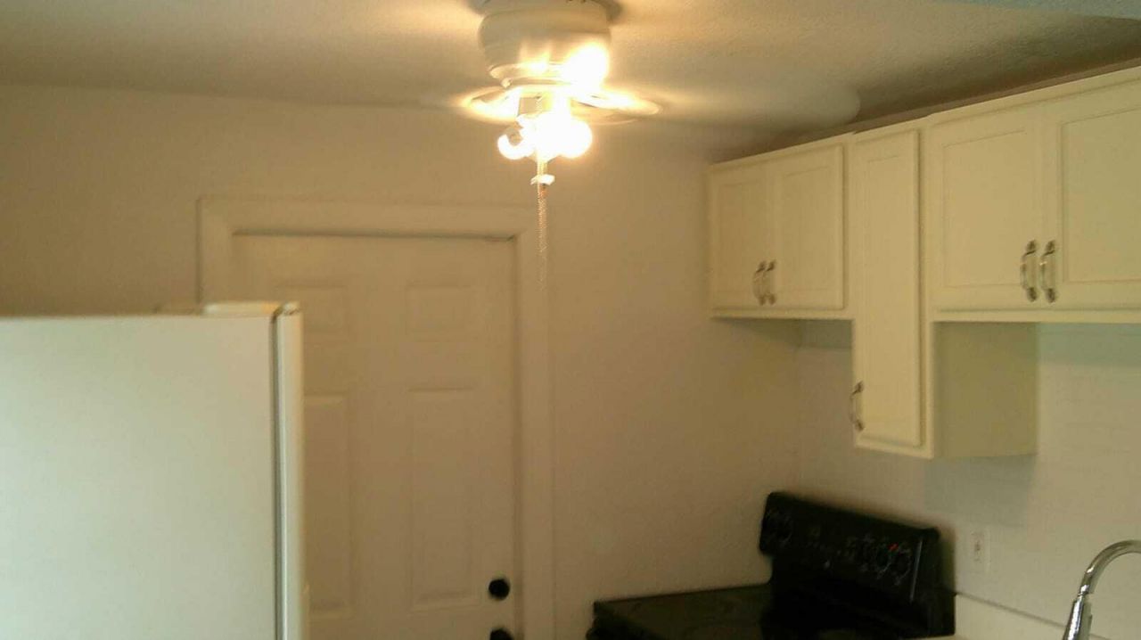 900 W 9th Street, Riviera Beach, FL 33404 Photo