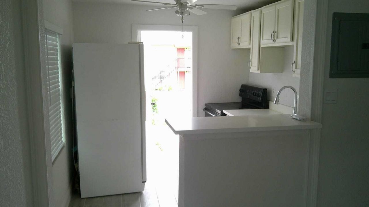 900 W 9th Street, Riviera Beach, FL 33404 Photo