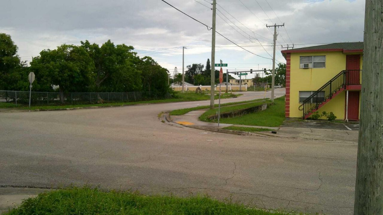 900 W 9th Street, Riviera Beach, FL 33404 Photo