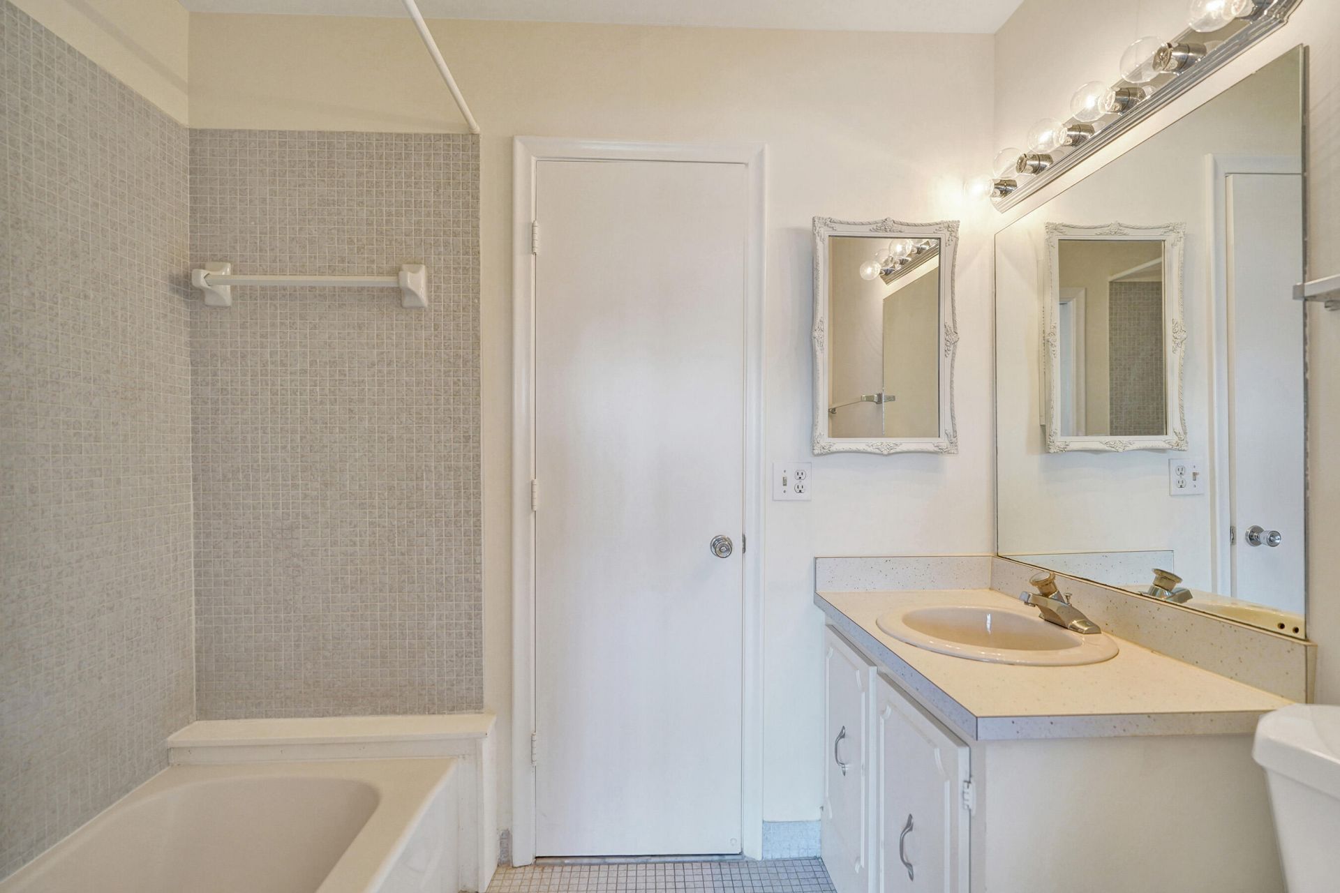 2521 Juniper, Unit 11-b, Delray Beach, FL 33445 Photo