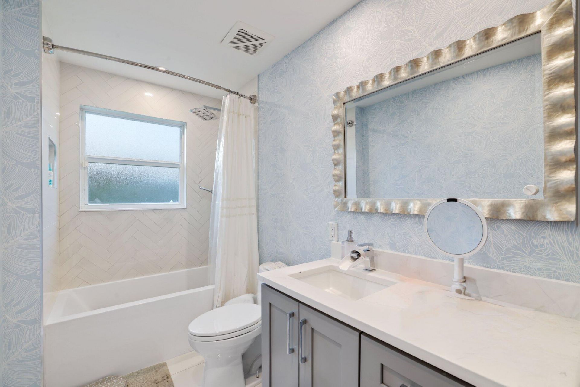 418 Oyster Road, North Palm Beach, FL 33408 Photo