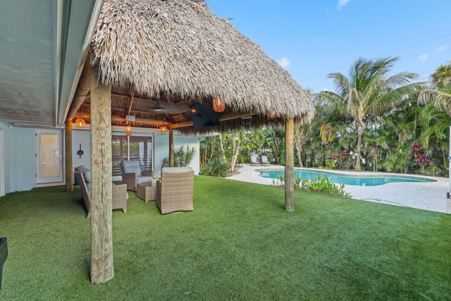 418 Oyster Road, North Palm Beach, FL 33408 Photo
