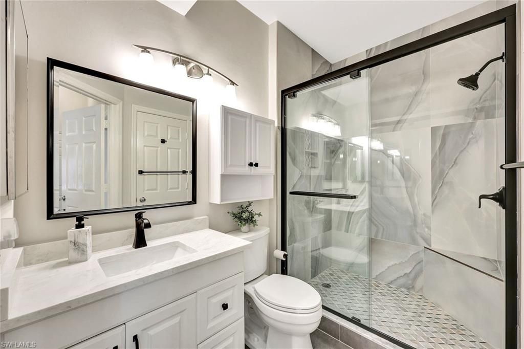 8228 Twelve Oaks Cir, Unit 323, Naples, FL 34113 Photo