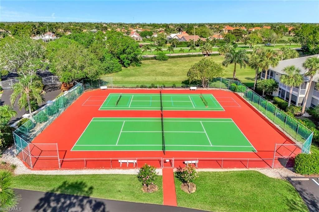 8228 Twelve Oaks Cir, Unit 323, Naples, FL 34113 Photo