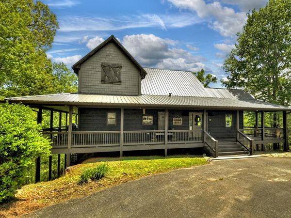 46 Cochise Road, Blue Ridge, GA 30513