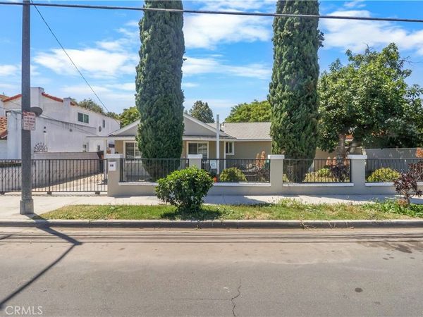 46 W Pleasant, Long Beach, CA 90805