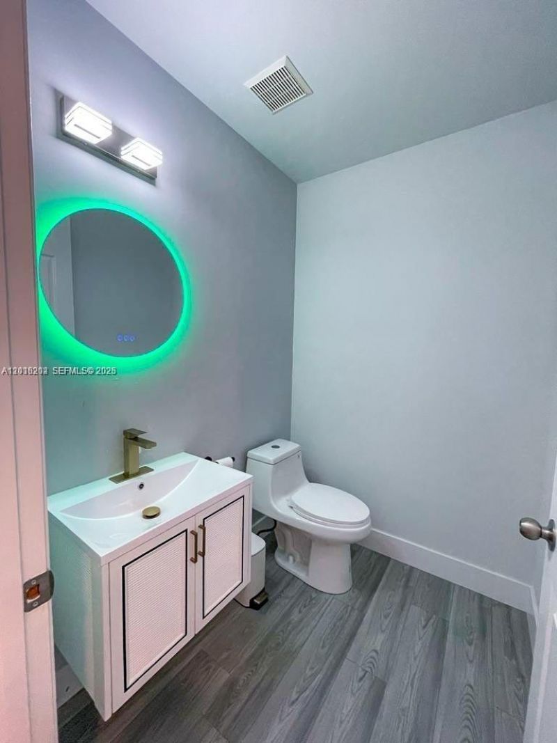 1261 Hayes St , Hollywood, FL 33019 Photo