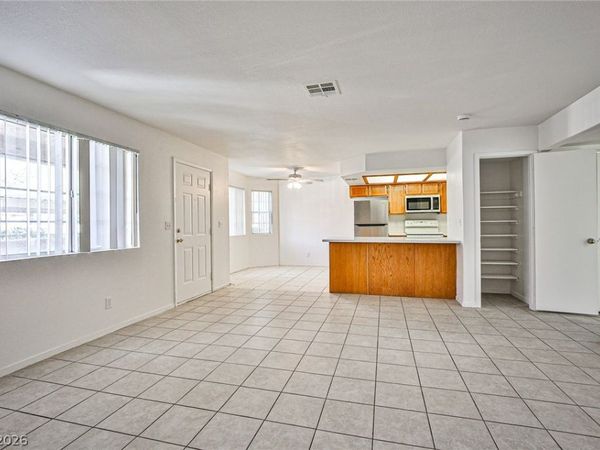 8410 Eldora Avenue , Unit 1020, Las Vegas, NV 89117