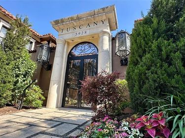 5926 Sandhurst Lane, Unit 124, Dallas, TX 75206