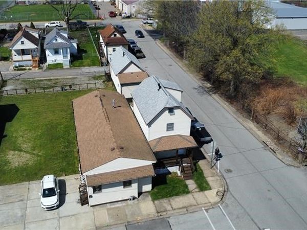 1837-1839 4th Ave, New Kensington, PA 15068