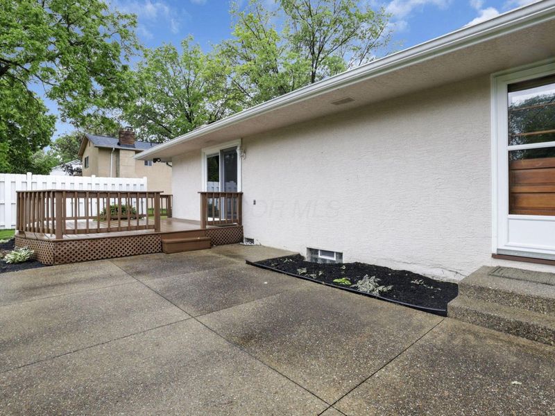 6174 Chinaberry Drive, Columbus, OH 43213 Photo 31