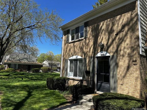 1806 N Torquay Avenue N, Royal Oak, MI 48073