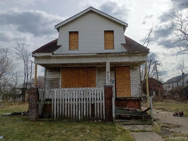 14230 Saratoga Street, Detroit, MI 48205