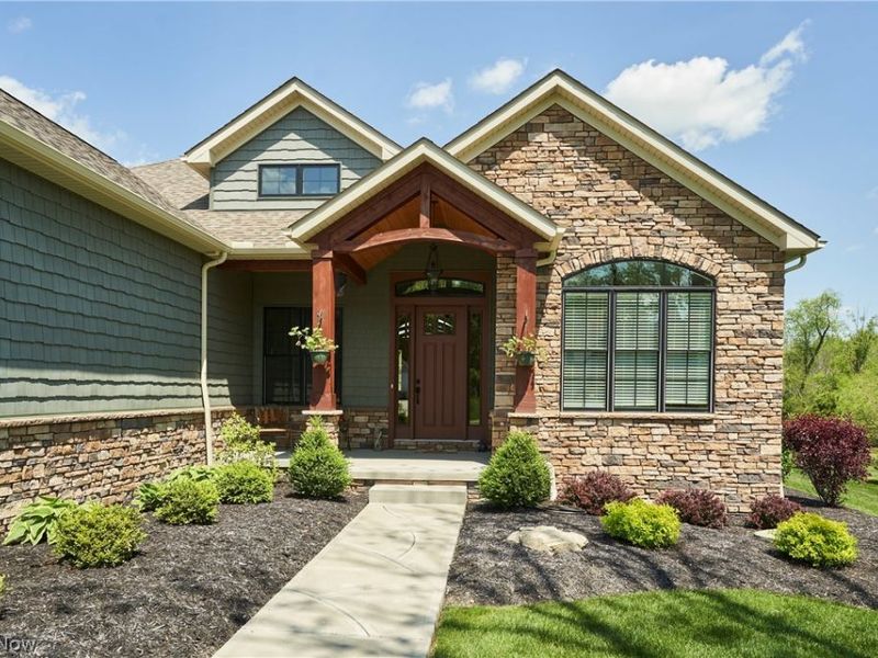 2141 Hayden Drive, Hinckley, OH 44233 Photo 6