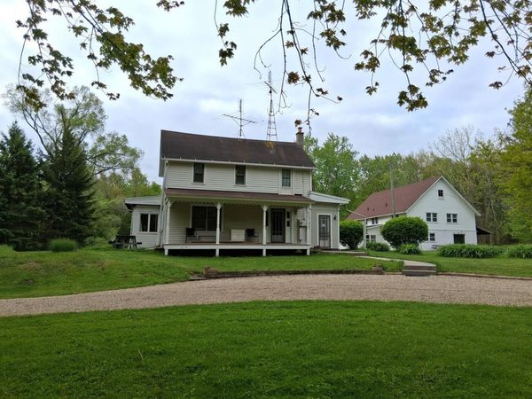 3150-3160 W Defay Road, Stevensville, MI 49127