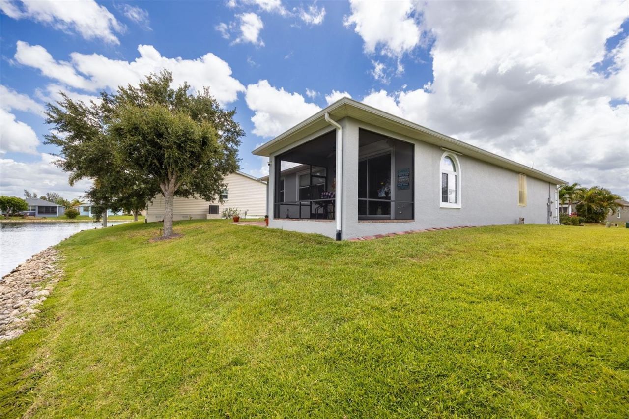 8648 Lake Front Court , Punta Gorda, FL 33950 Photo