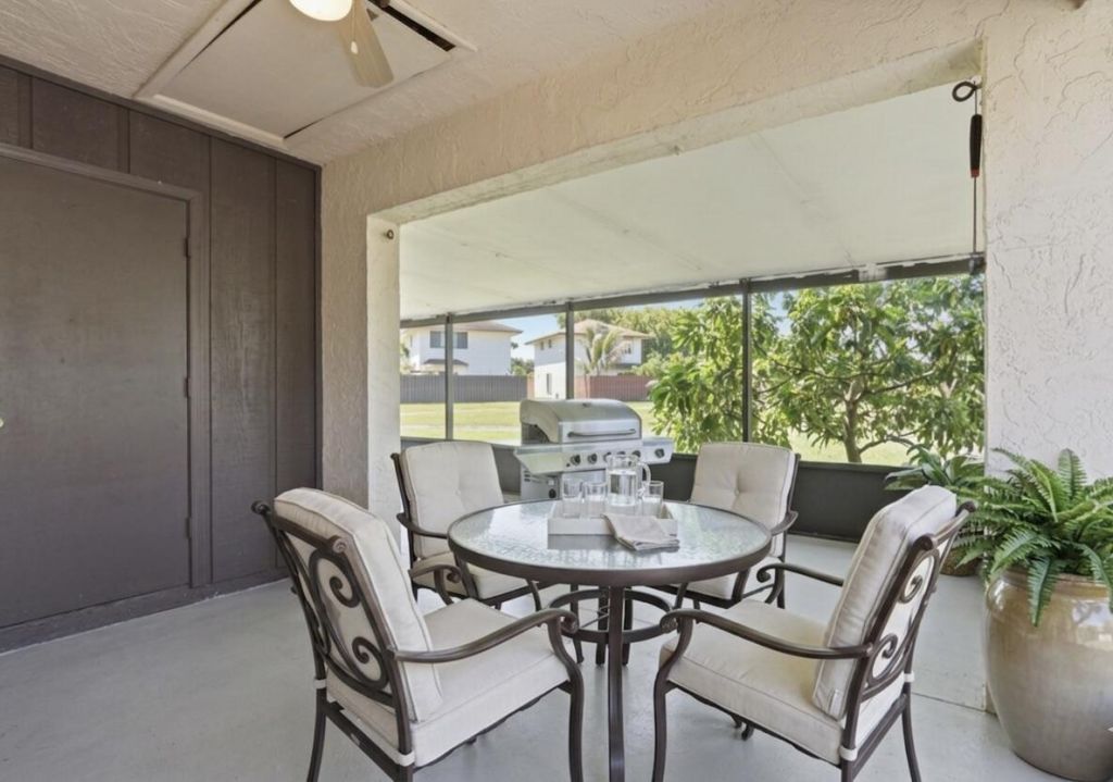 5330 Mendoza Street, West Palm Beach, FL 33415 Photo