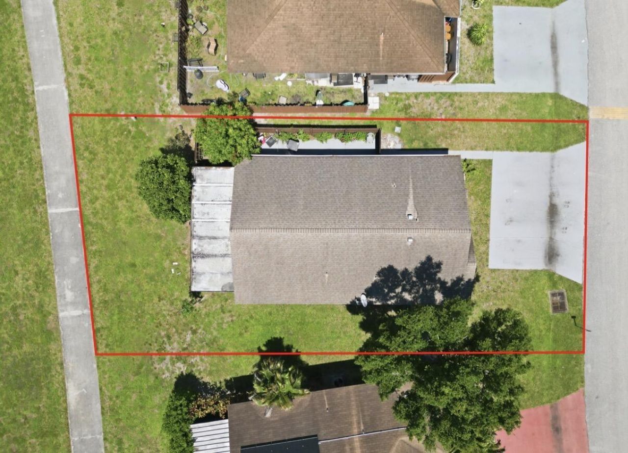 5330 Mendoza Street, West Palm Beach, FL 33415 Photo