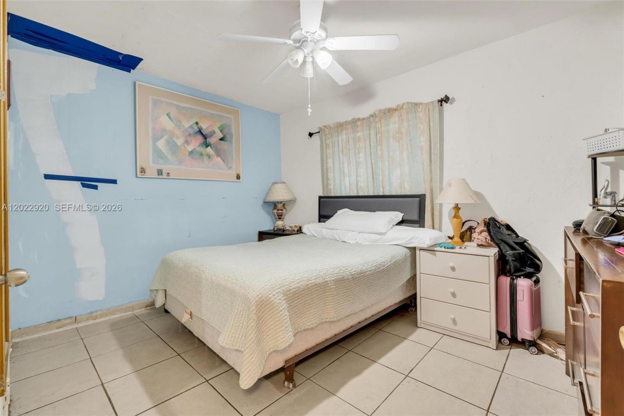 1122 NW 38th St , Miami, FL 33127 Photo