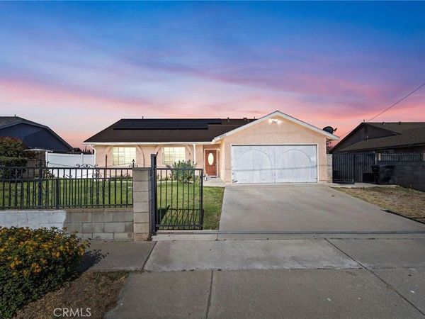 9055 Elm Avenue, Fontana, CA 92335