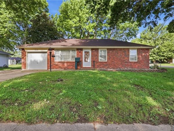 3918 S Main Street, Independence, MO 64055