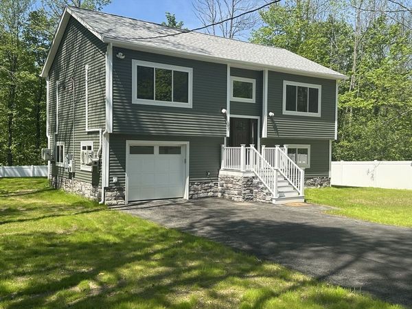 102 Wells Road, Becket, MA 01223