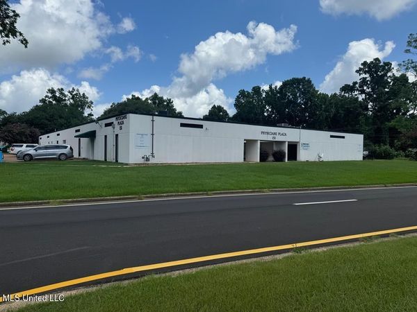 131 Jefferson Davis Boulevard, Natchez, MS 39120