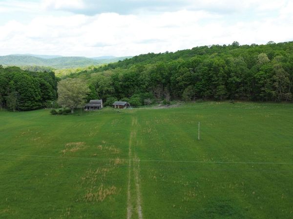 3661 Gordon Dilley Rd, Marlinton, WV 24954