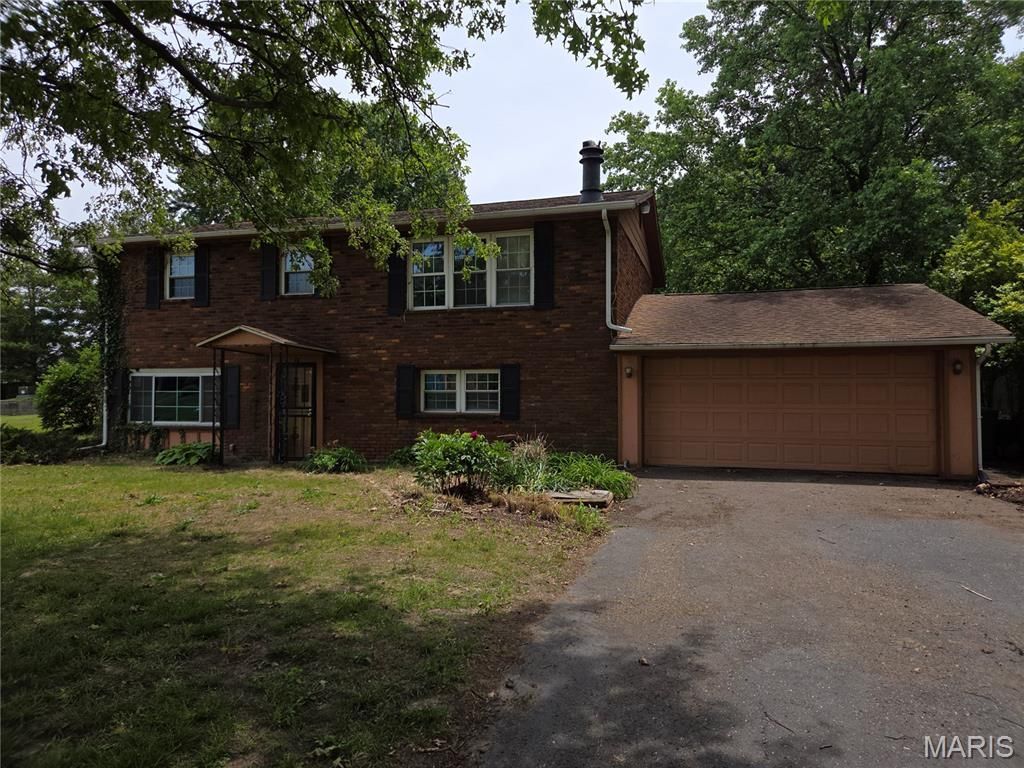2228 Vadalabene Drive , Maryville, IL 62062 Main Photo