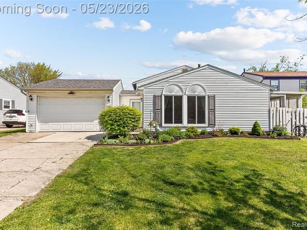 5465 New Meadow Drive, Ypsilanti Twp, MI 48197