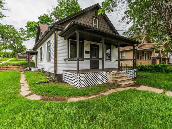922 Dubuque, Sioux City, IA 51103