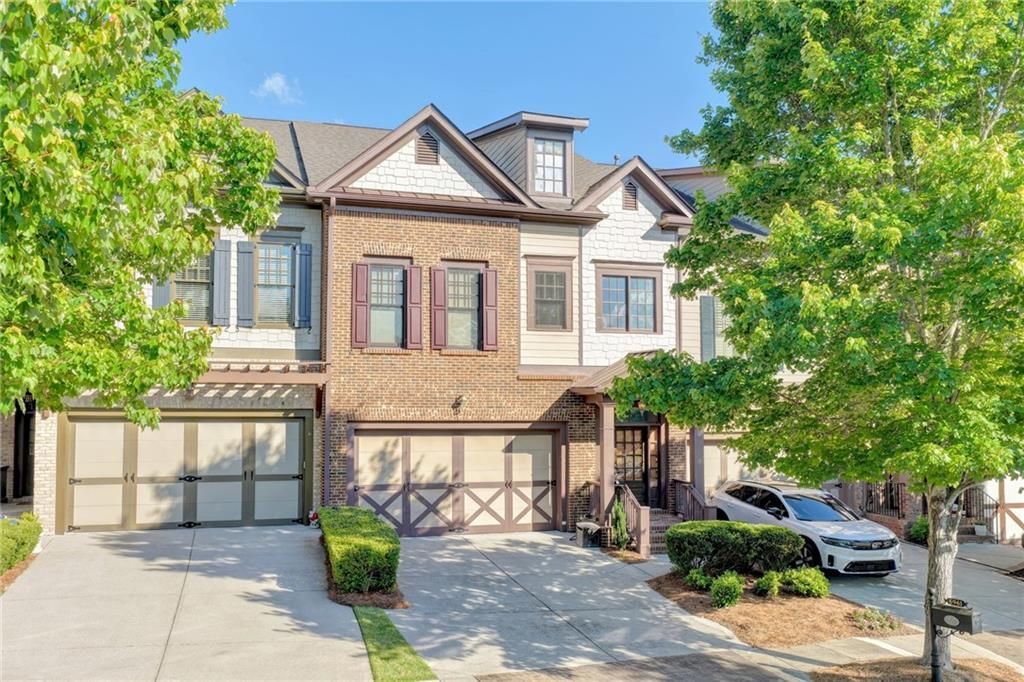 6961 Fellowship Lane, Flowery Branch, GA 30542 Main Photo
