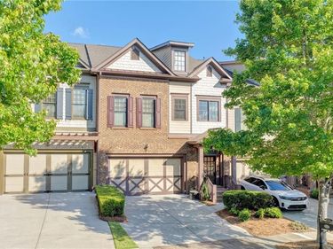 6961 Fellowship Lane, Flowery Branch, GA 30542