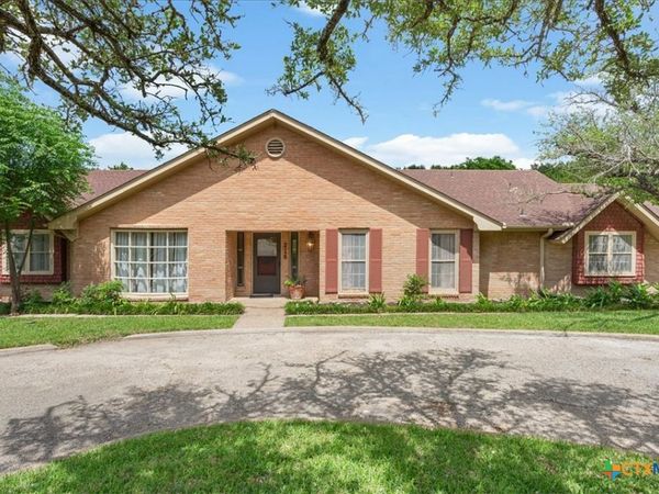 216 Mesa Drive , Gatesville, TX 76528