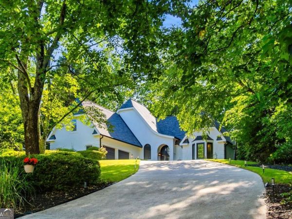 39 Plantation Drive NE, Atlanta, GA 30324