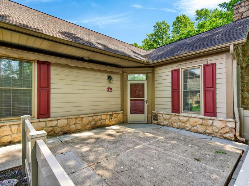136 Villamere Drive, Unit 7, Columbus, OH 43213 Photo 8