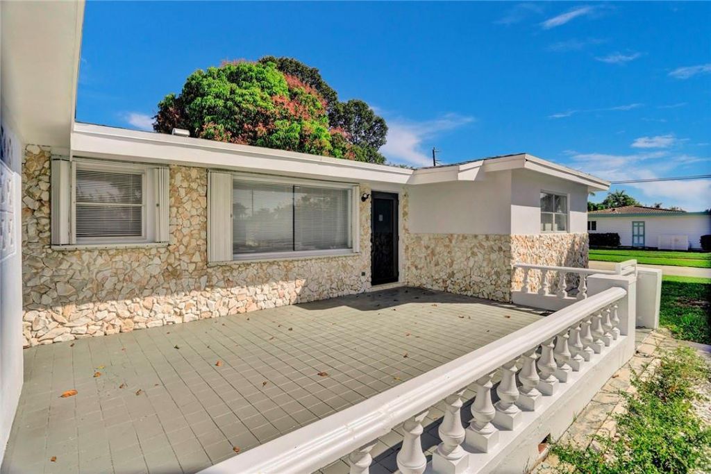 1013 SE 14th Court, Deerfield Beach, FL 33441 Photo